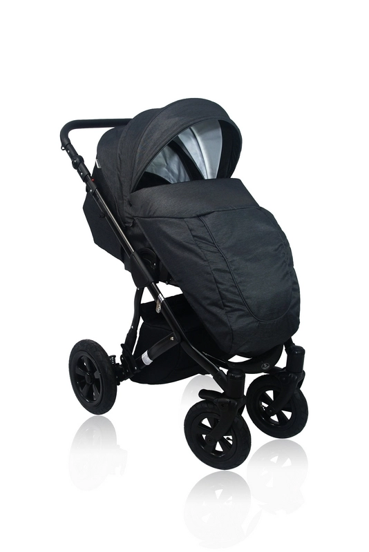 Celia - a stroller with a cover for the legs