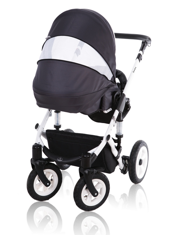 Daisy - stroller with ventilation in a booth