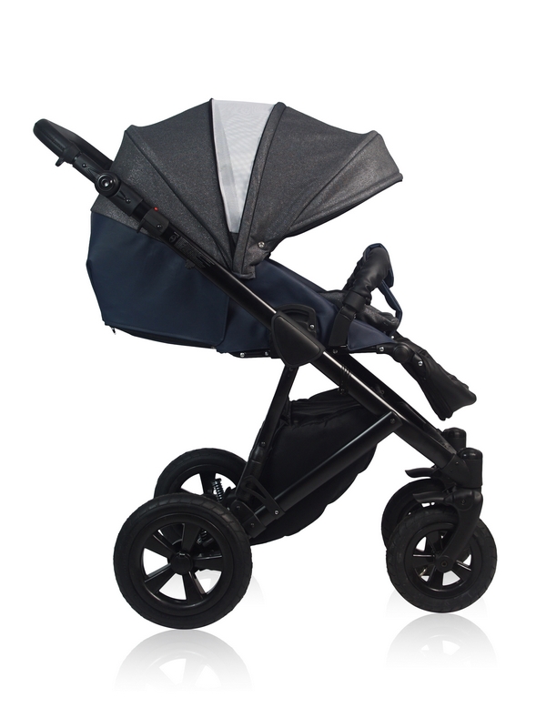 Mio Prampol - a stroller with an elongated canopy protecting against the sun