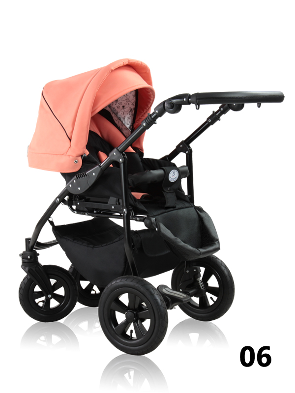 Simple - a stroller with front swivel wheels
