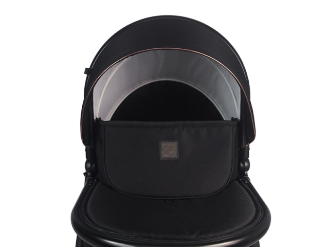 Celia Premium - a pram with a zipper cover 