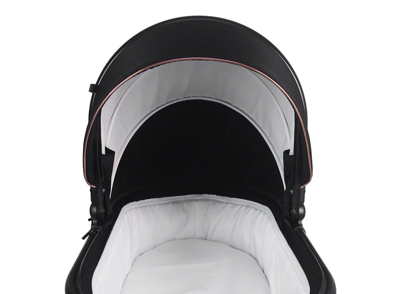 Celia Premium - a pram with an easy-to-wash interior