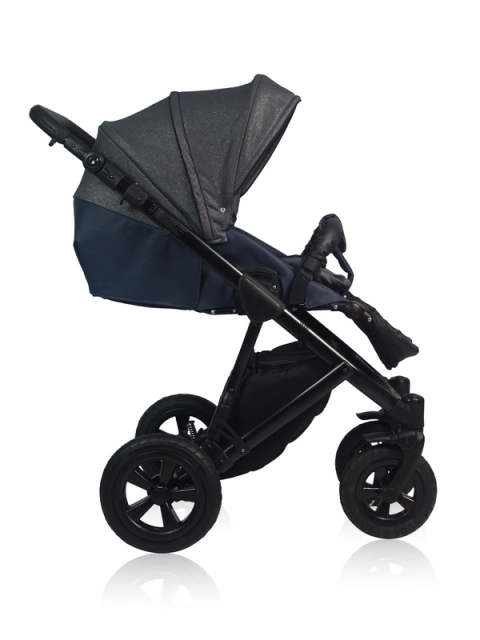 Mio - a pushchair seat with a lying function