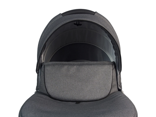 Mio - a cover for a pram carrycot