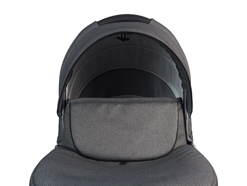 Mio - a cover for a pram carrycot