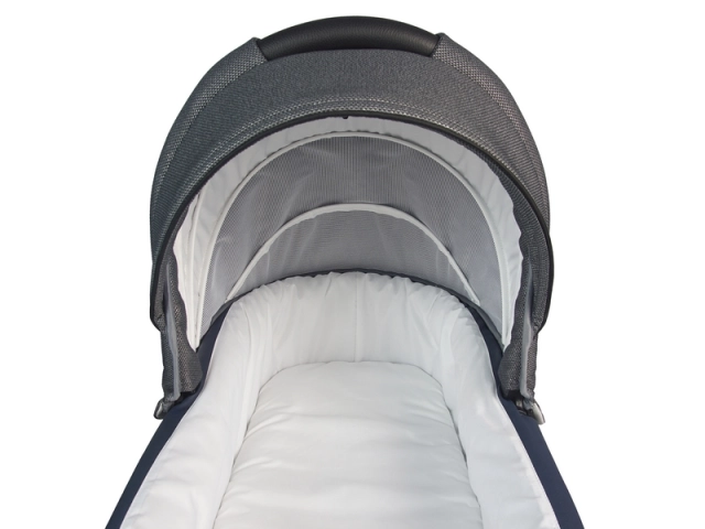 Mio - the interior of the pram carrycot